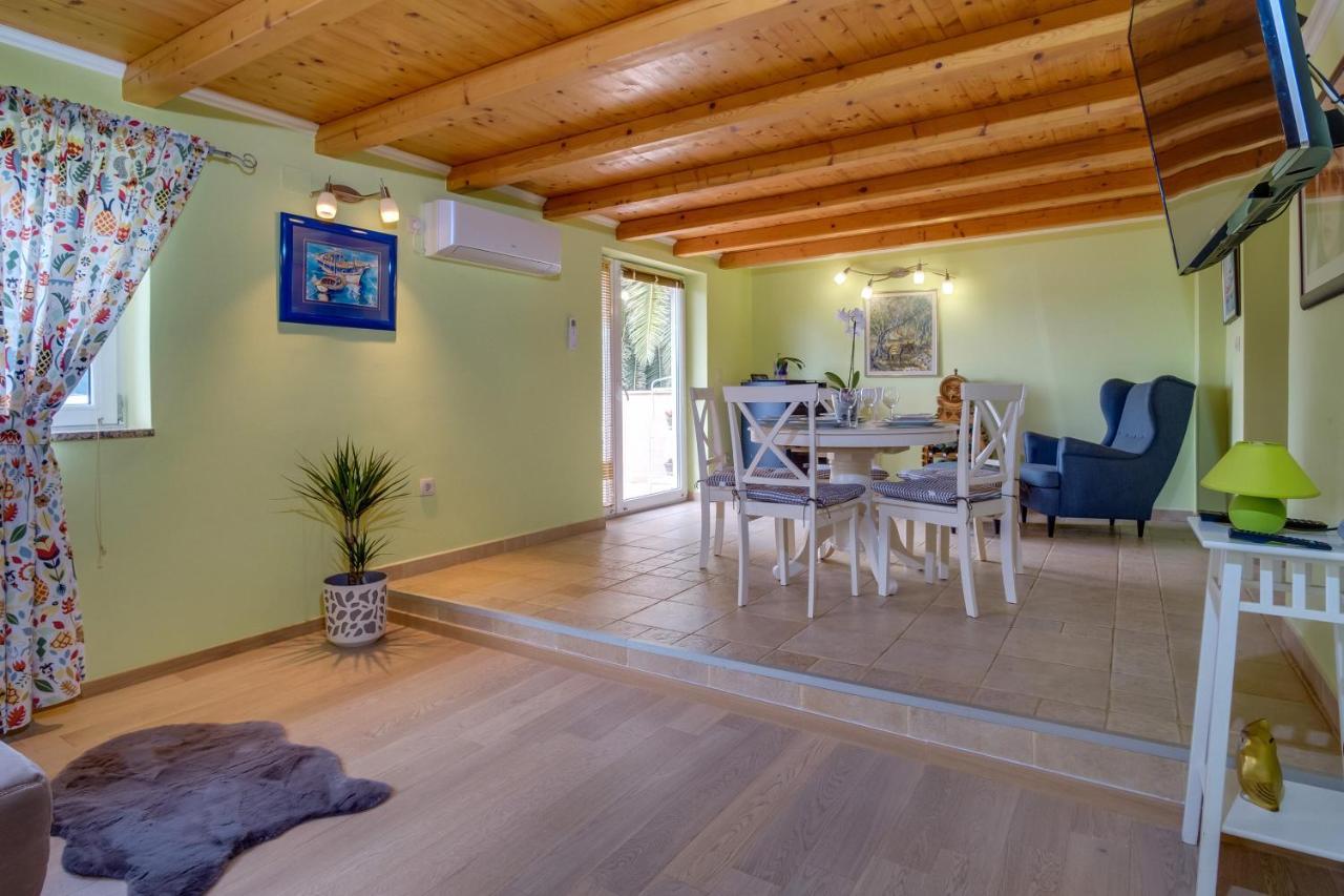 Isabela Apartment Mali Lošinj Exterior foto