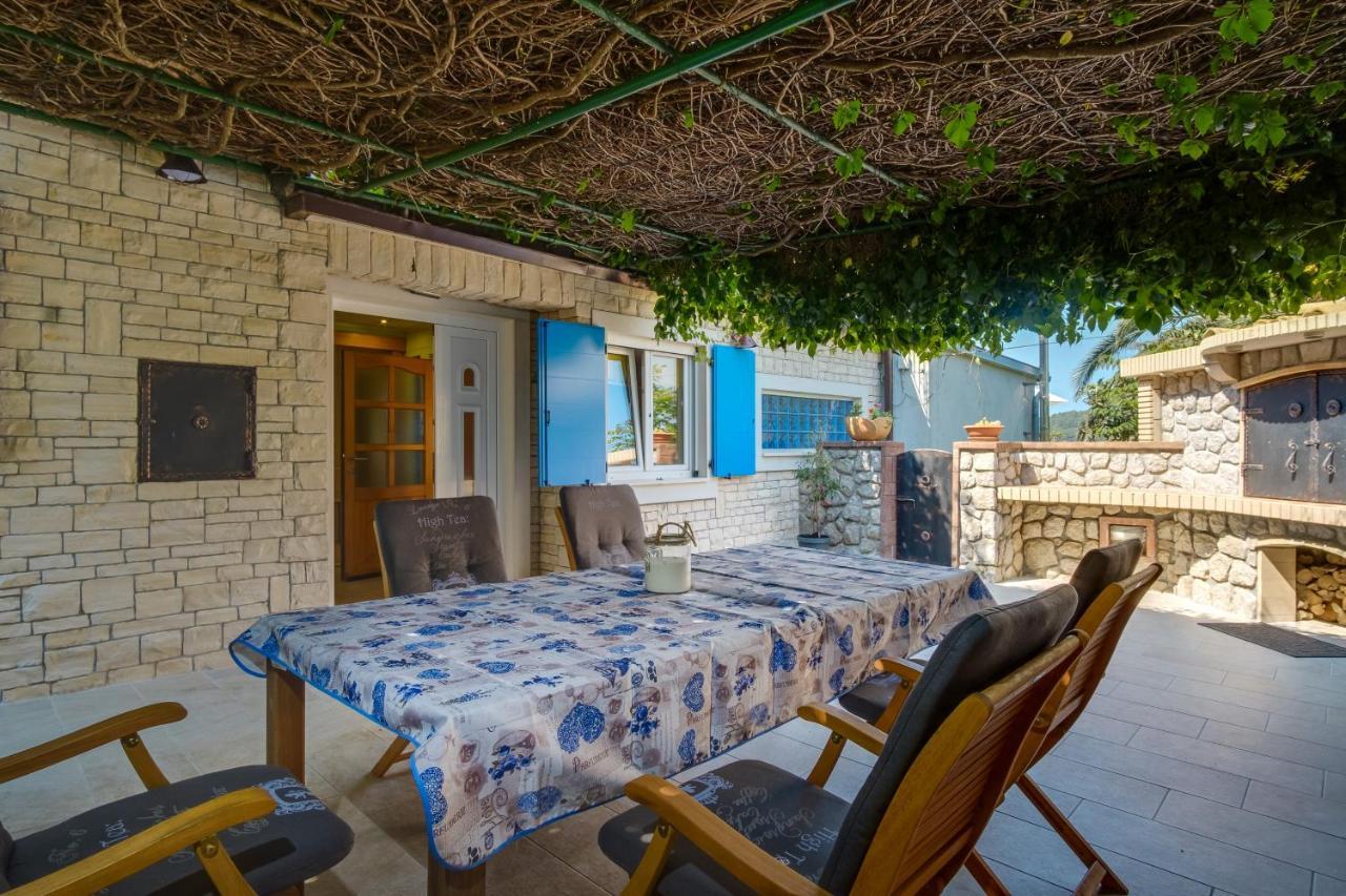 Isabela Apartment Mali Lošinj Exterior foto